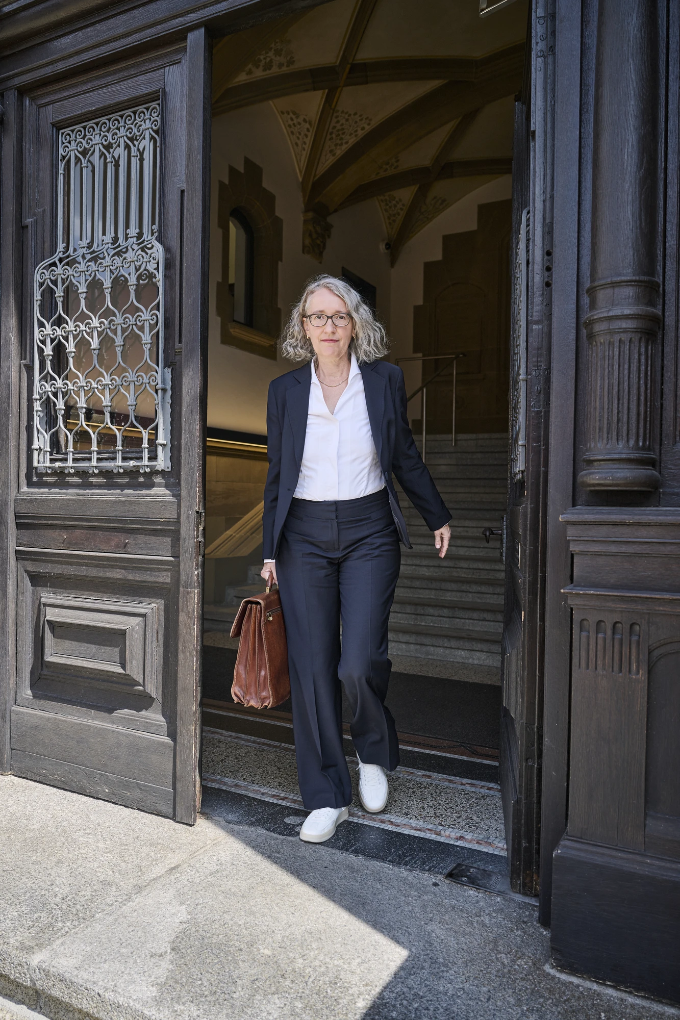 kanzlei-birgit-steinacker-rechtsanwaeltin-stuttgart-vertriebsrecht-gesellschaftsrecht-handelsrecht-baurecht-arbeitsrecht-spanisch-schiedsgericht-verfahren-Steinacker2_7689-0028